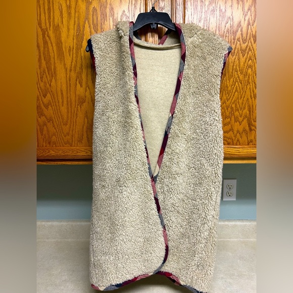 Long Sherpa hooded vest - Picture 1 of 2